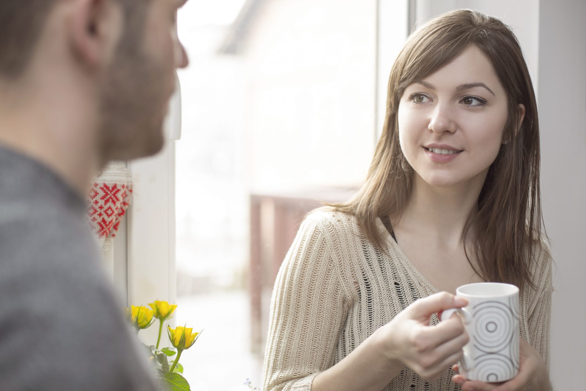 Talking wife. Talking wife. мужчина и женщина беседуют. серьезный разговор. агрессия в отношениях.