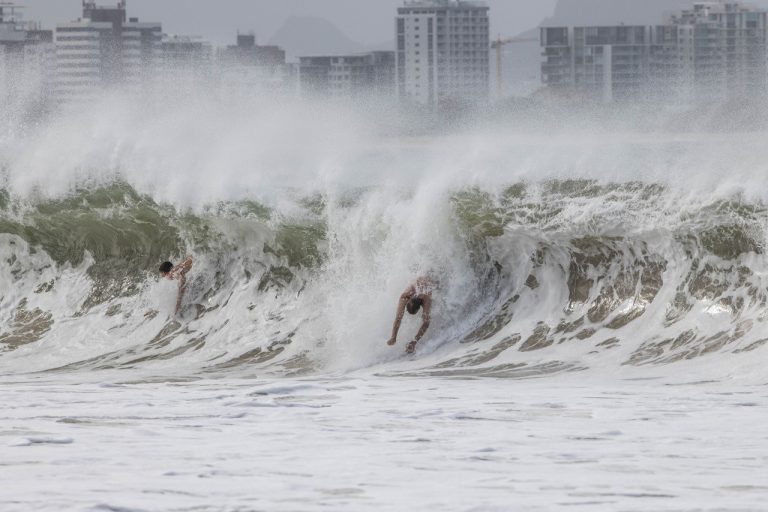 Beach report: warning as cyclone creates wild seas
