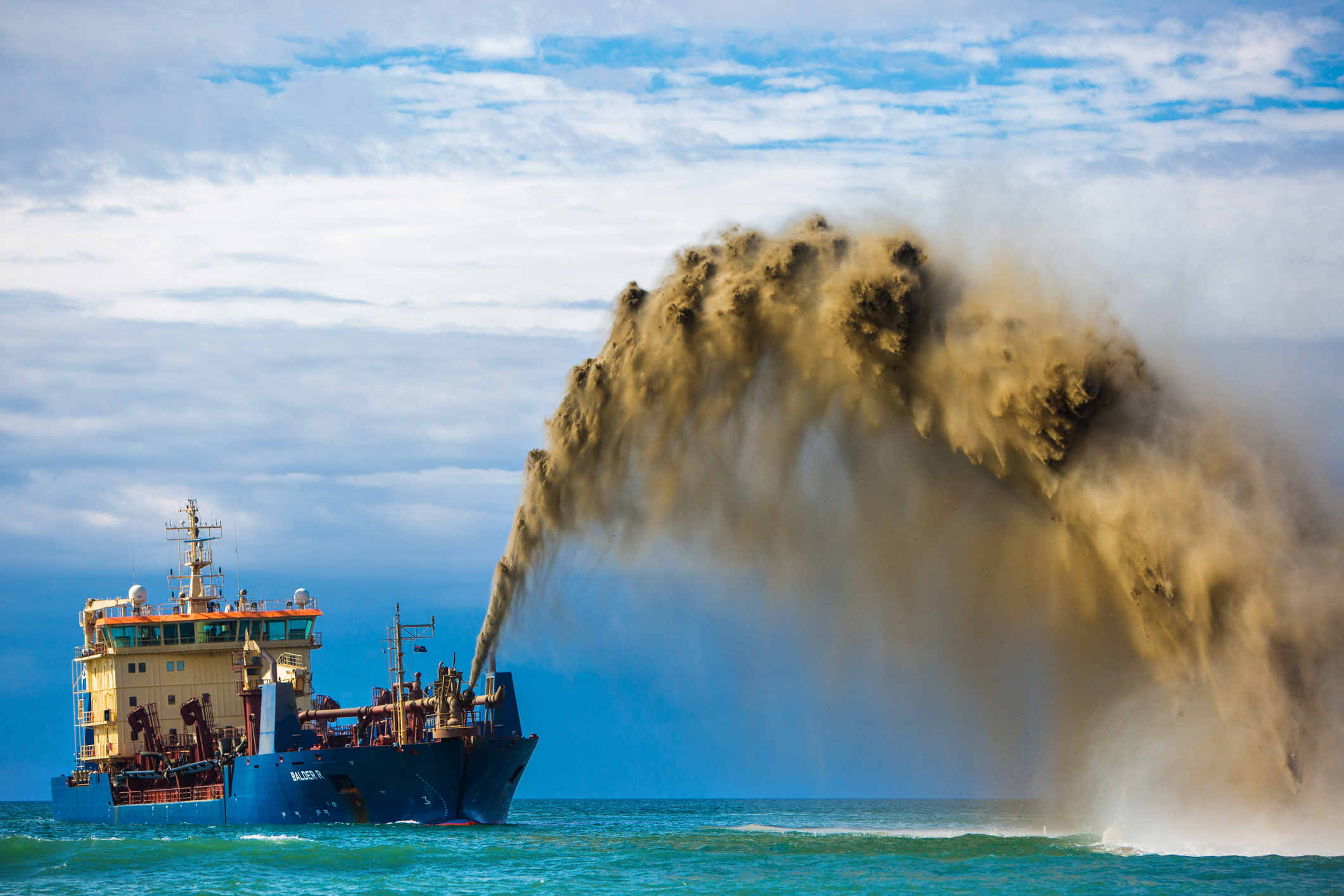 Technique to be trialled in effort to protect beaches 