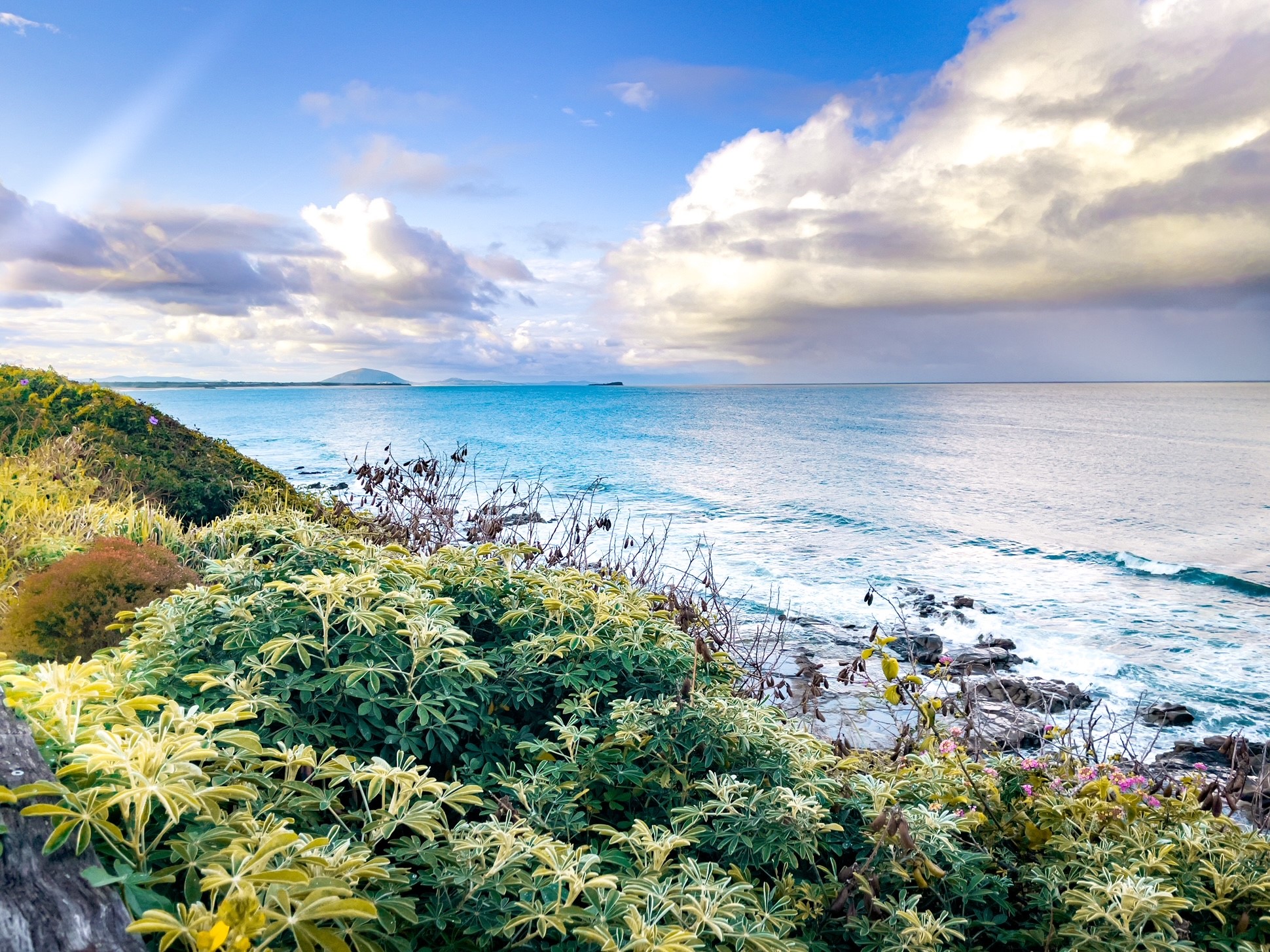 #SunshineMoment: Alexandra Headland rainclouds