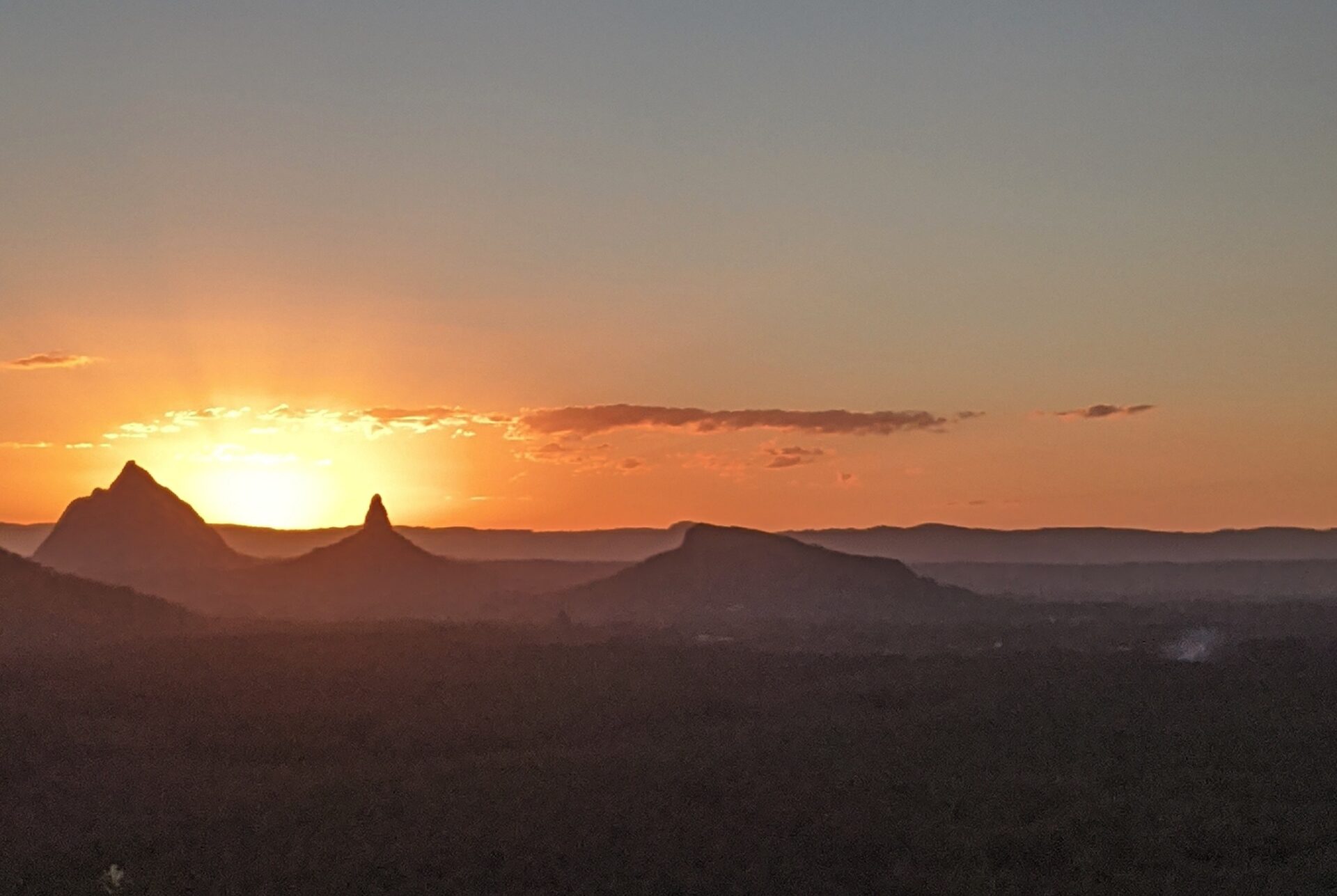 Photo of the day Glass House Mountains allure