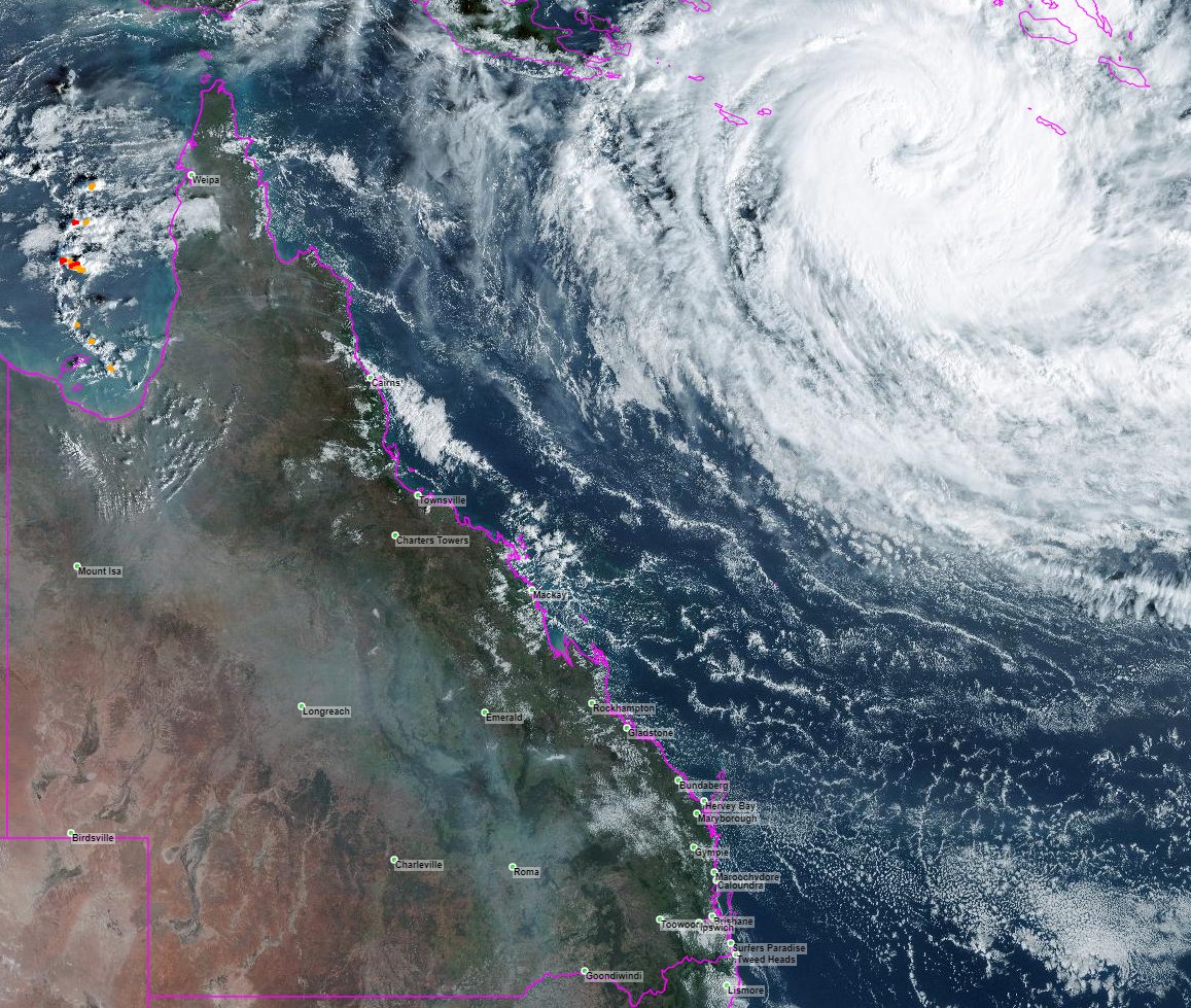 Update: Cyclone set to intensify as it tracks towards coast