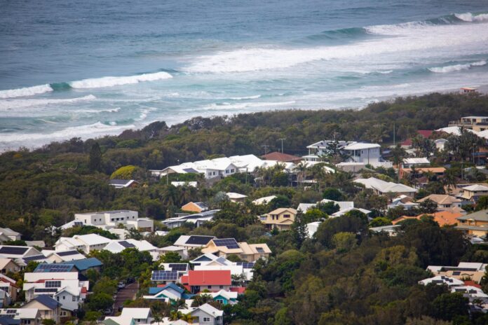 Houses along the coastline in the electorate of Fairfax. Picture provided by Shutterstock.