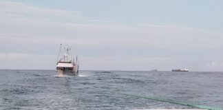 The Mooloolaba Rescue boat tows a 90-tonne fishing tuna boat to shore. Picture: Dave Weeden, Coast Guard Mooloolaba.
