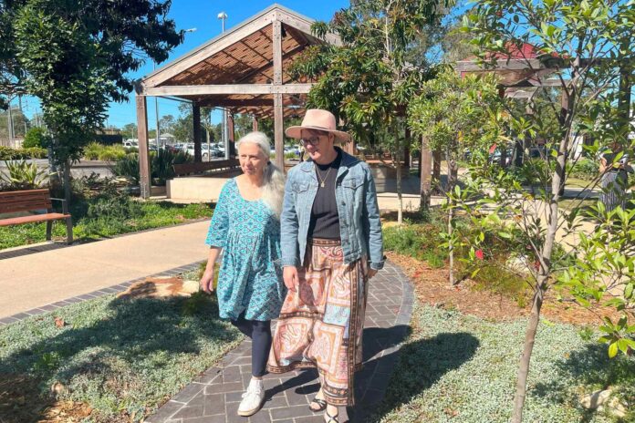 Diana Michaels and Cr Jenny Broderick on the heritage trail.