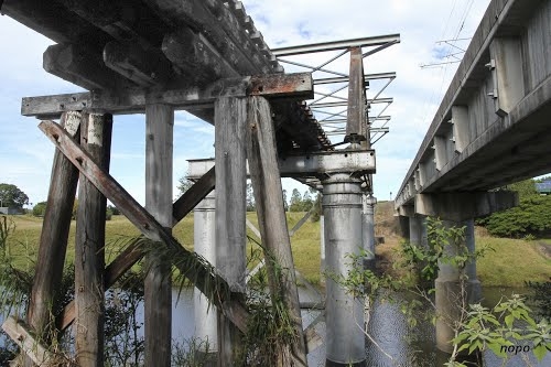 SCN241025 rail bridges 3