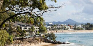 Little Cove and Noosa Main Beach.