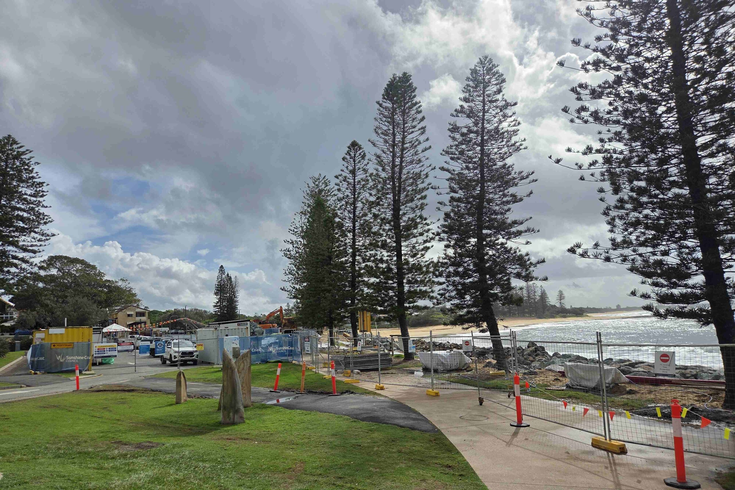 Moffat Beach seawall works.