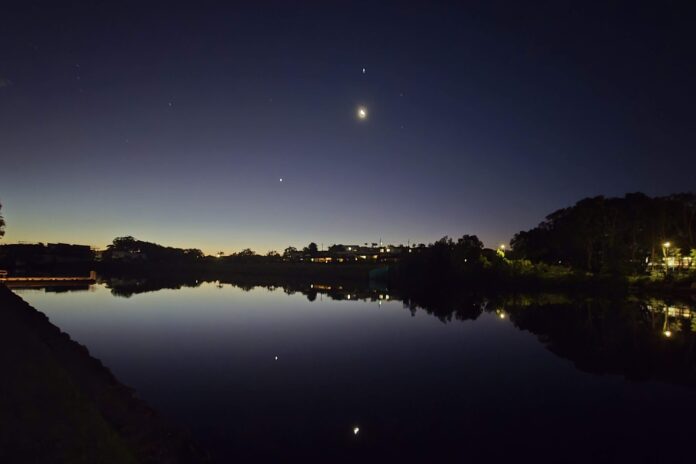 Photo of the day taken by Nick Collins of the heavenly twins in the western sky as seen from Sunshine Cove