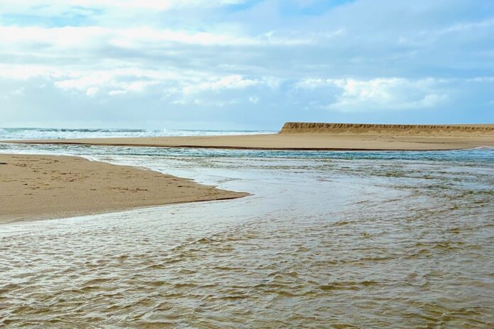 Photo of Currimundi Beach taken by Peter Correya