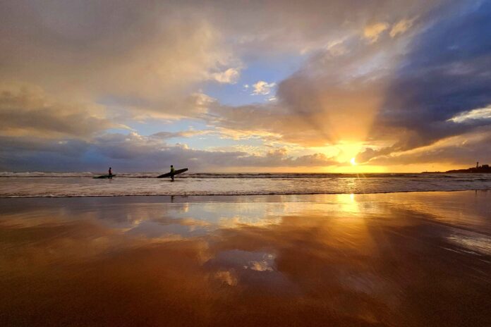 Photographer Helen Browne Mooloolaba at dawn