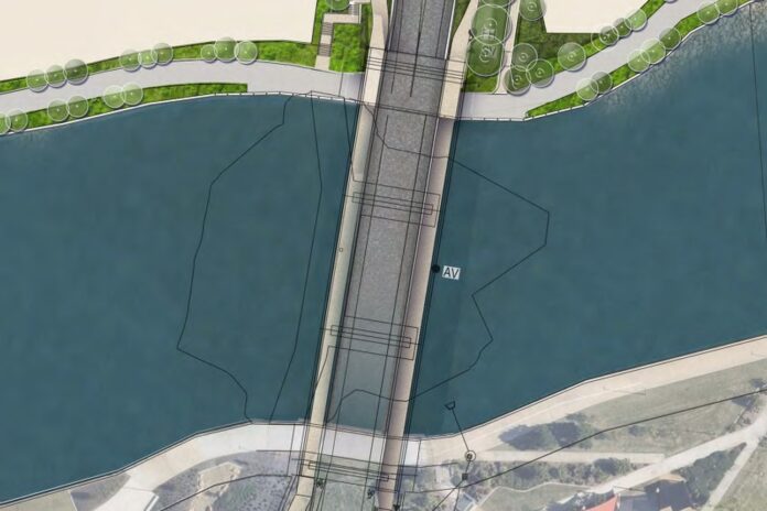 Central Boulevard Bridge