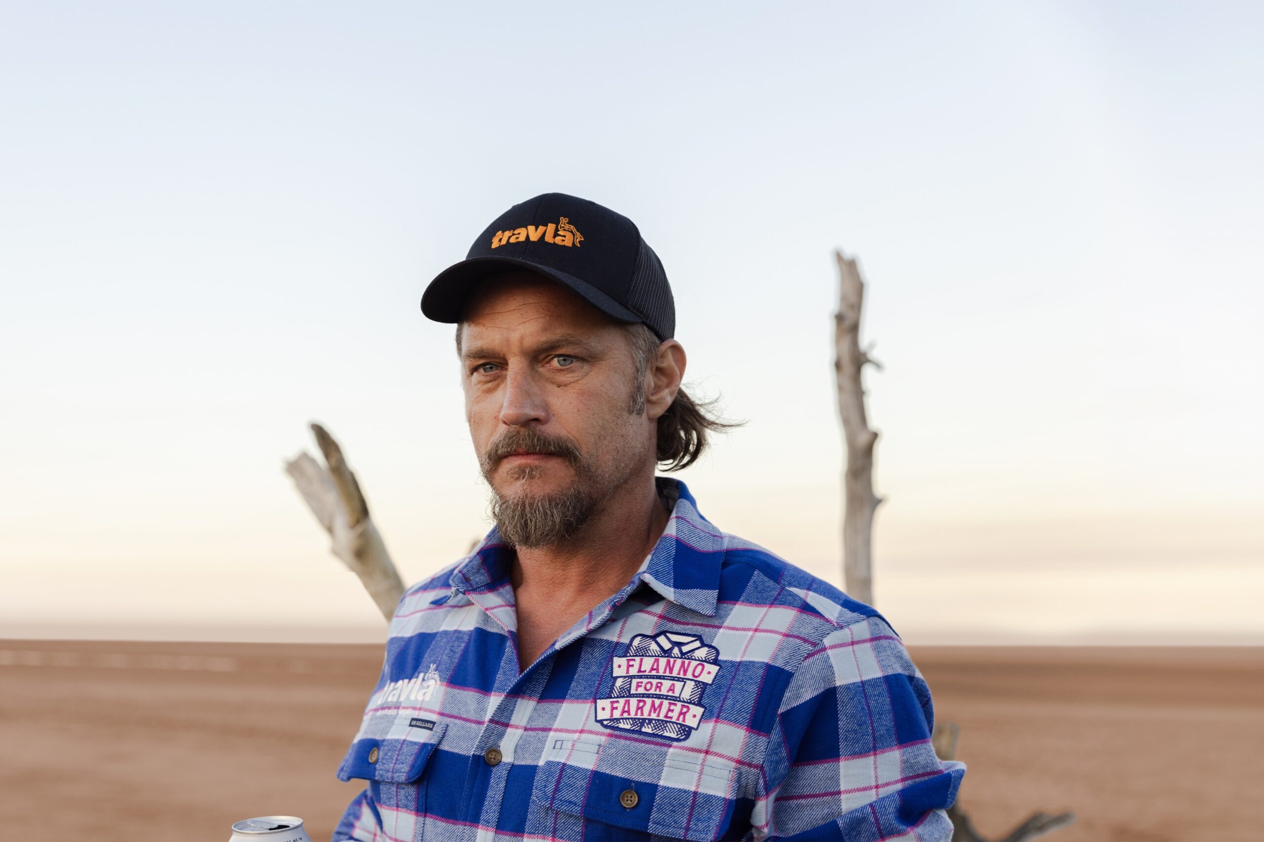 actor Travis Fimmel
