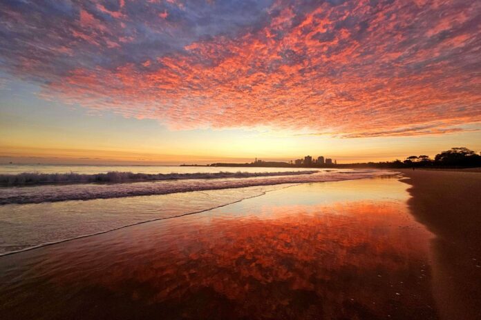 Photographer Helen Browne Mooloolaba Beach sunrise