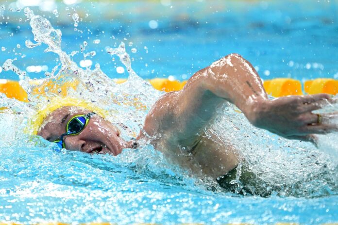 Lani Pallister swimming freestyle.