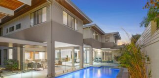 8 Witta Circle pool