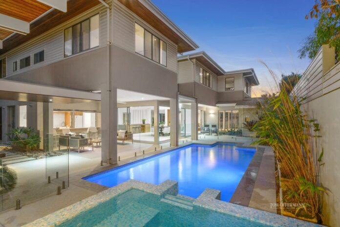 8 Witta Circle pool