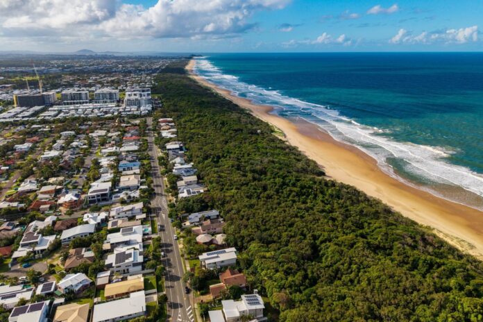 Beachfront homes at Kawana.