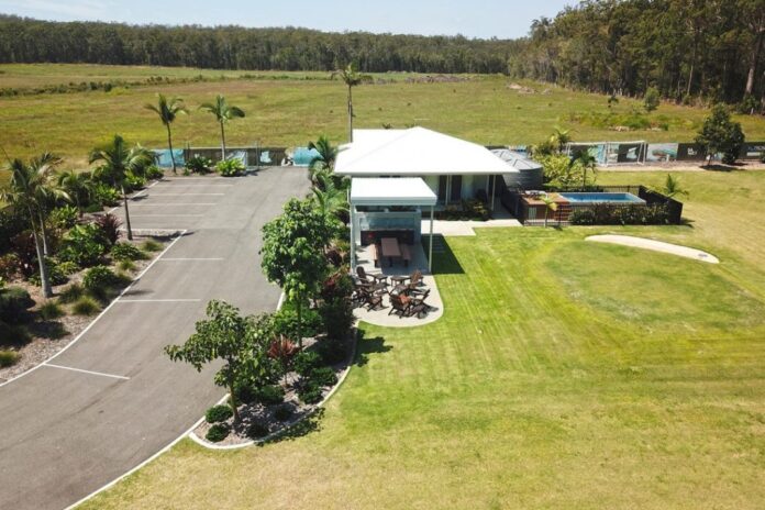 An aerial photo of No.2526 Steve Irwin Way.