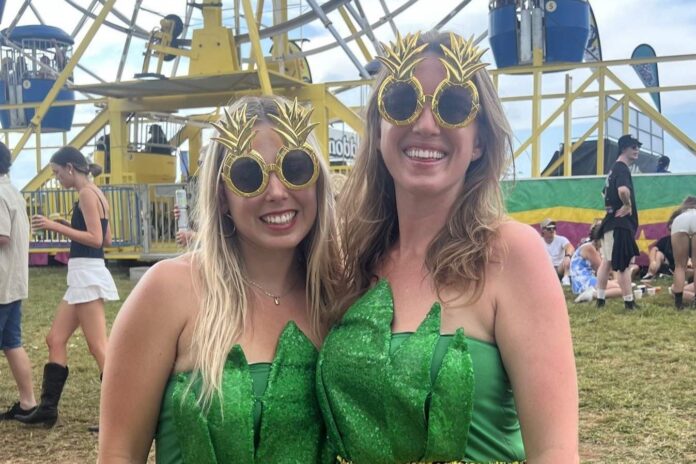 Canadian tourists Kim and Megan at the Big Pineapple Festival 2024