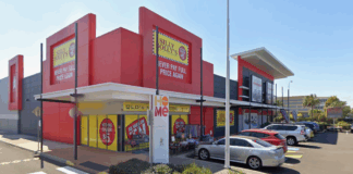 Silly Solly's store
