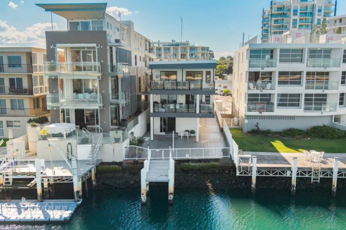 Waterfront unit block Caloundra