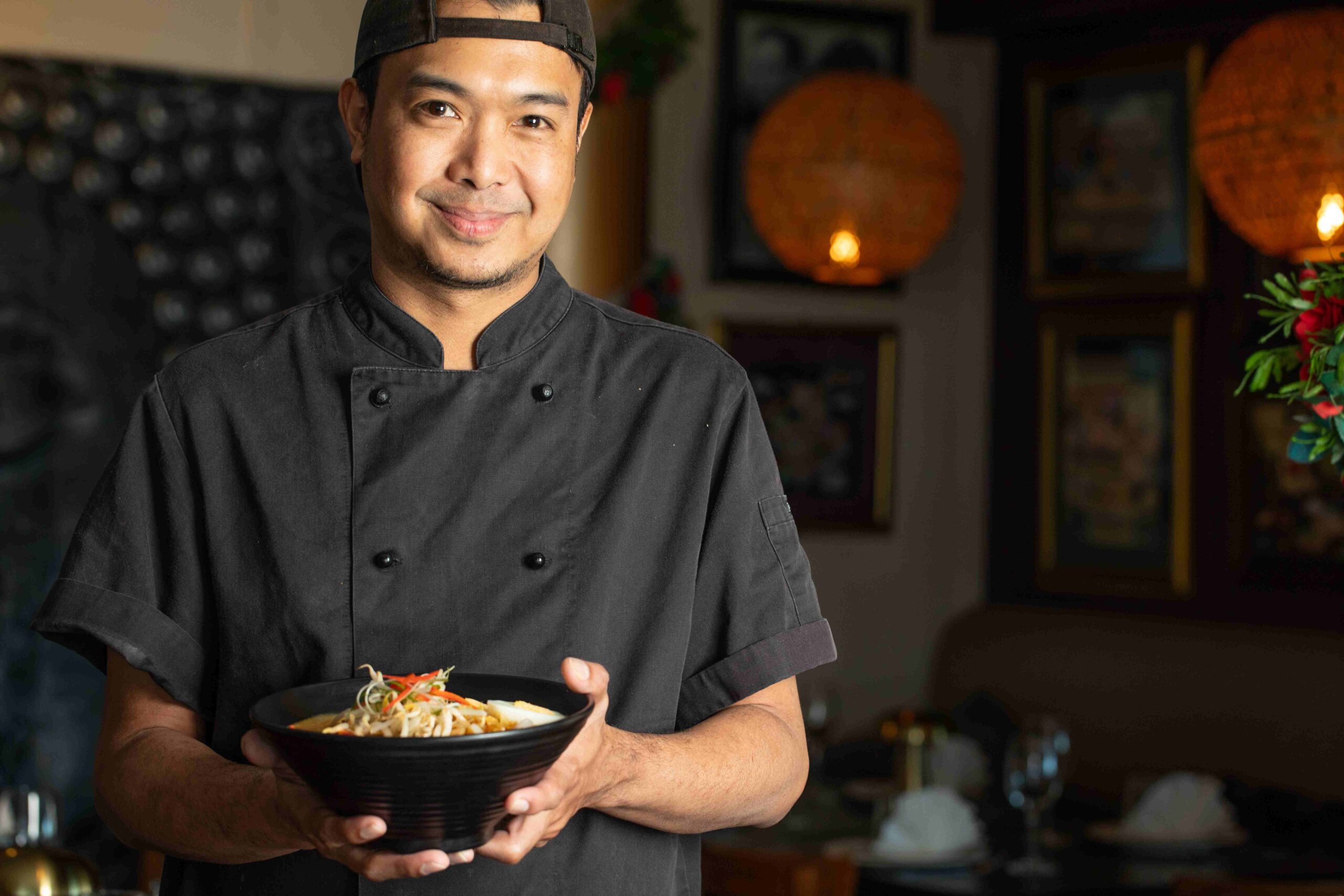 Head chef of Wung Nam Thai Worranit Bhodhisook (Bia).