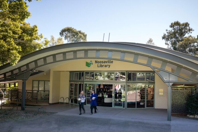 The front of Noosa Library.